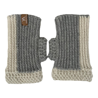 Manos de Yuraq - Abrigadores mitones hechos a mano, crema  gris azulado